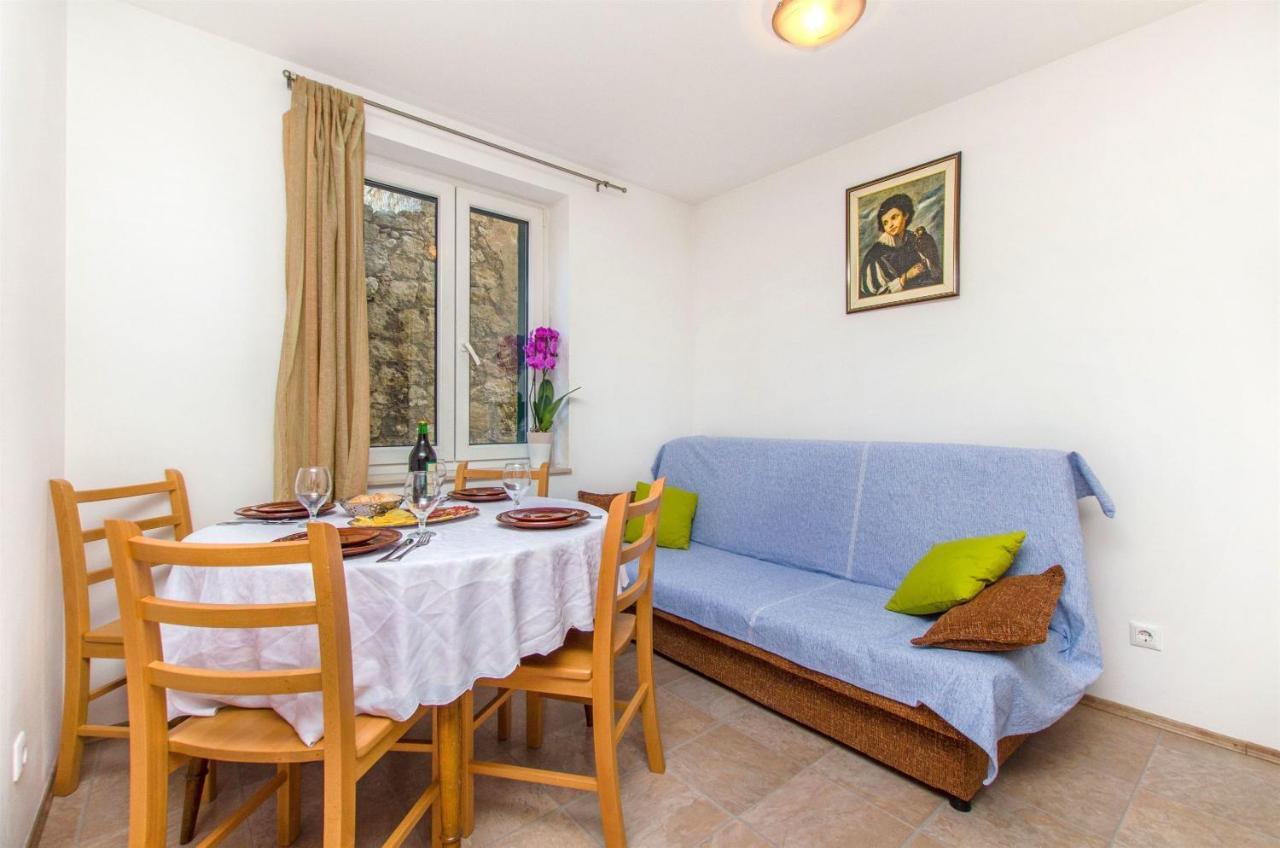 Apartments Mira Omiš Εξωτερικό φωτογραφία