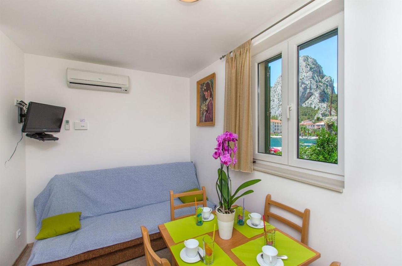 Apartments Mira Omiš Εξωτερικό φωτογραφία