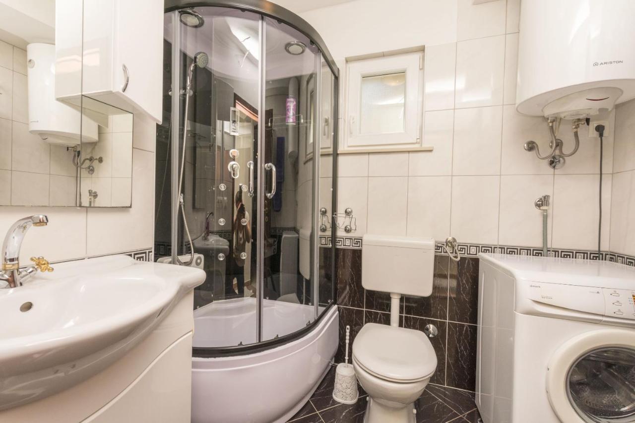 Apartments Mira Omiš Εξωτερικό φωτογραφία