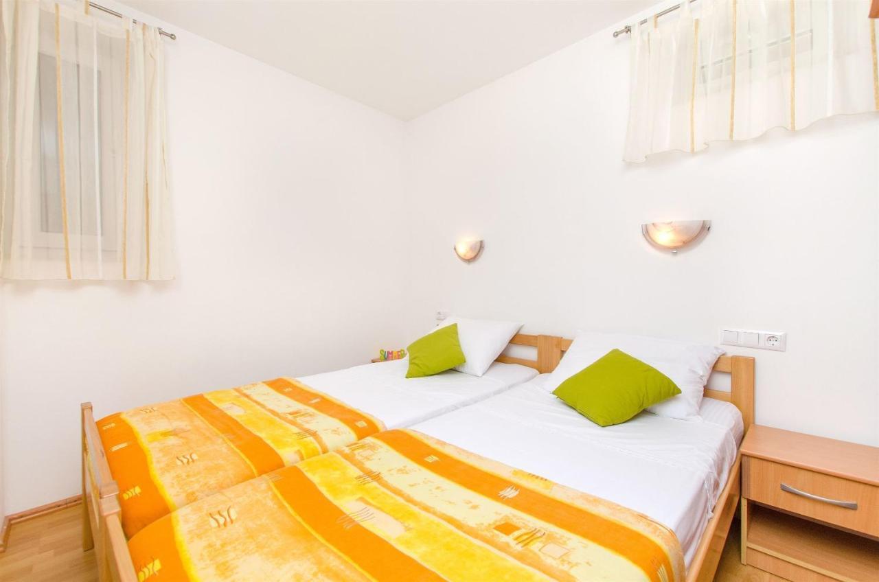 Apartments Mira Omiš Εξωτερικό φωτογραφία