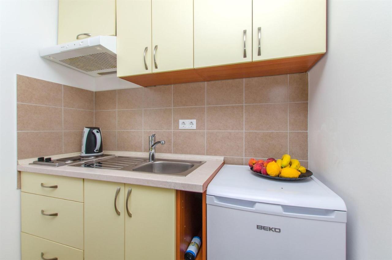 Apartments Mira Omiš Εξωτερικό φωτογραφία
