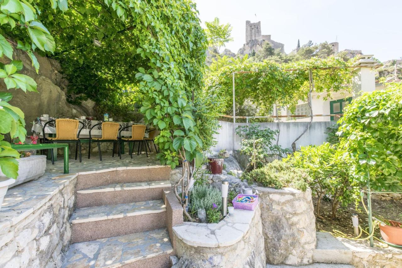 Apartments Mira Omiš Εξωτερικό φωτογραφία