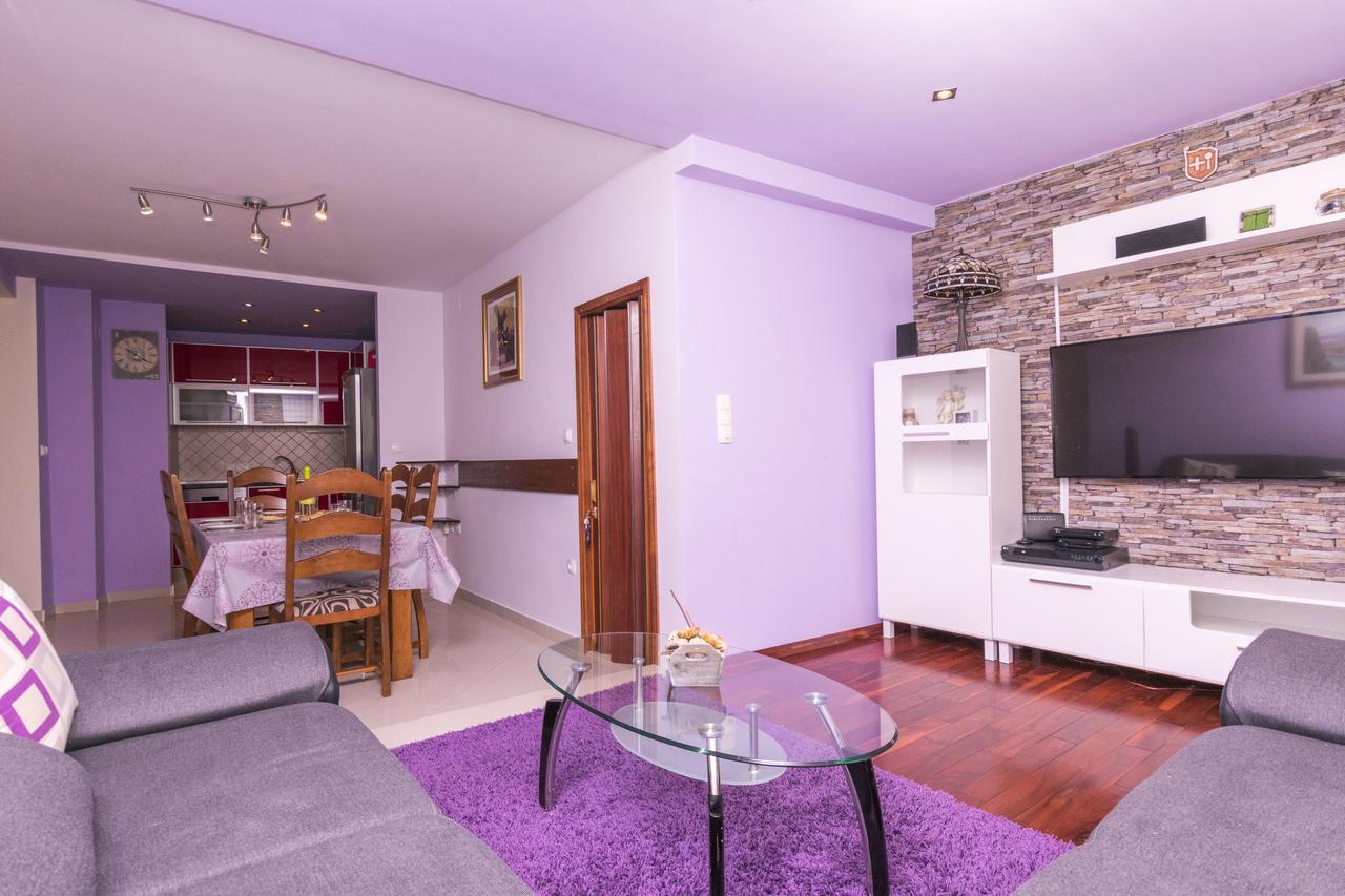 Apartments Mira Omiš Εξωτερικό φωτογραφία